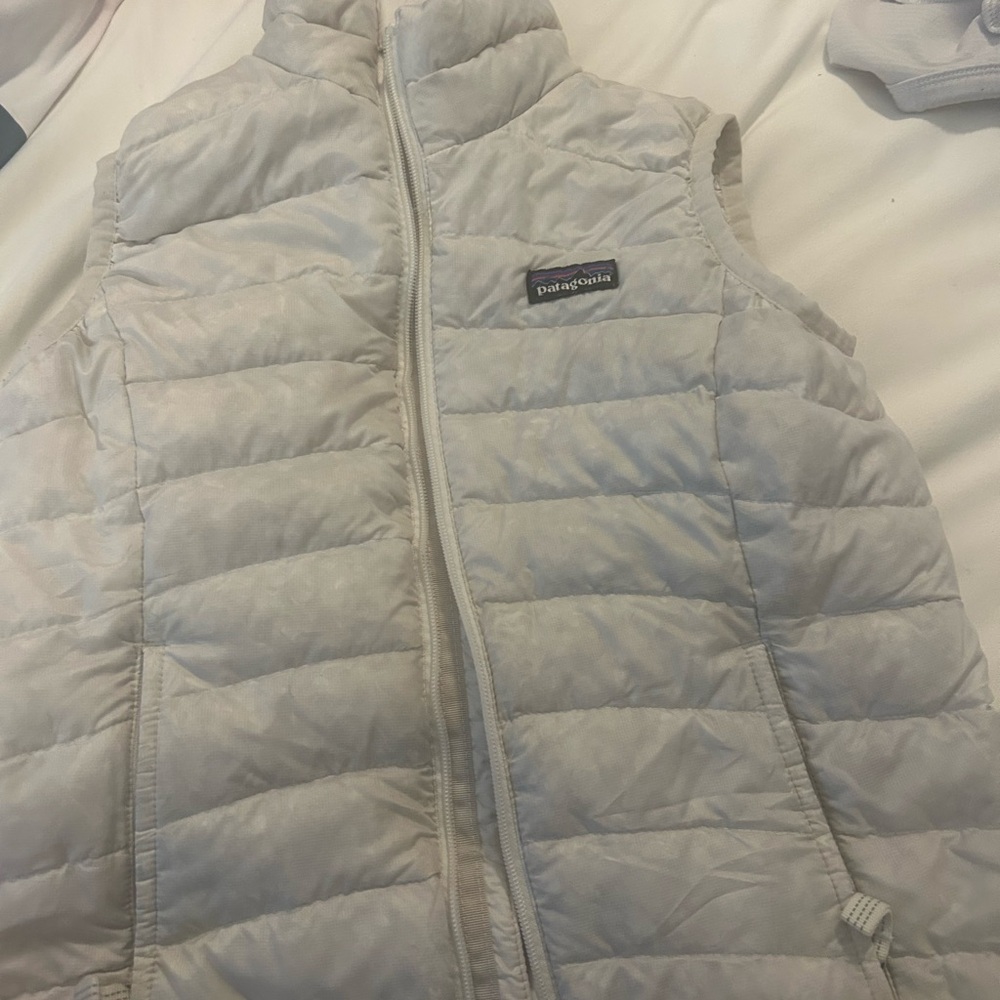 Patagonia Light Gray Quilted Vest